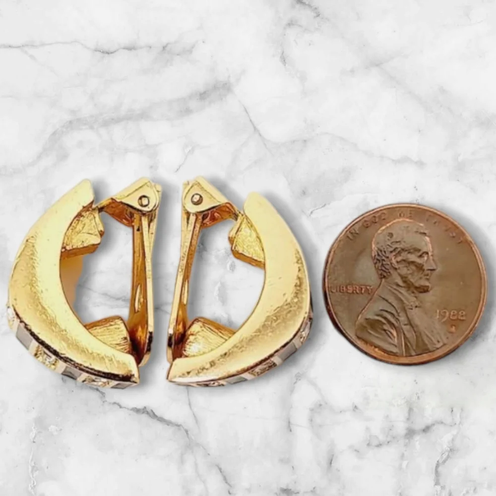 Christian Dior Gold Tone Enamel and Rhinestones Clip on Earrings.. - Picture 5 of 9